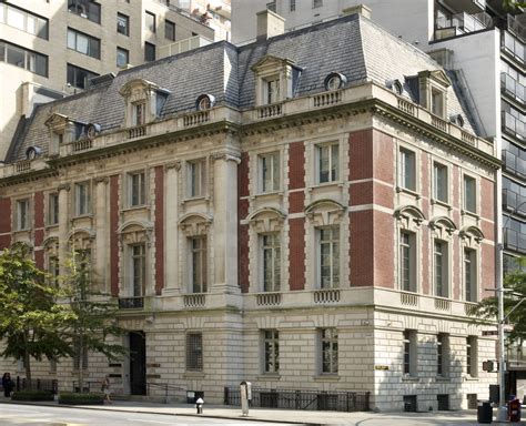 Neue galerie nyc - Museum for German and Austrian art from the early twentieth century. Located at Fifth Avenue and 86th Street on Manhattan's Upper East Side.